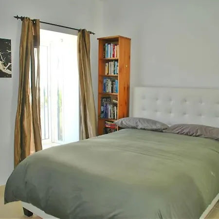 Lovely 3 Bed Townhouse Close To Beach Rdr389 Holiday home