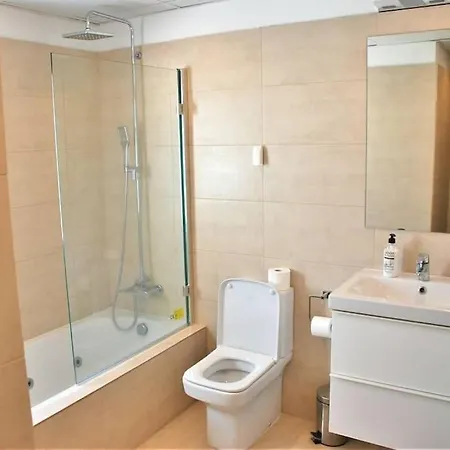 Lovely 3 Bed Townhouse Close To Beach Rdr389 Holiday home *