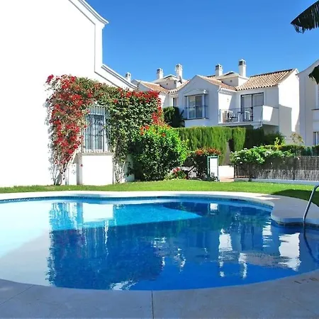 Lovely 3 Bed Townhouse Close To Beach Rdr389 Holiday home